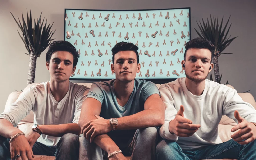 Young Entrepreneurs Boost Instagram Growth Agency
